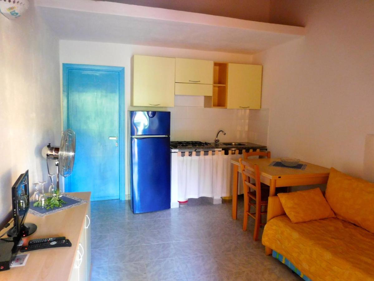 Residence La Pineta Budoni Bagian luar foto