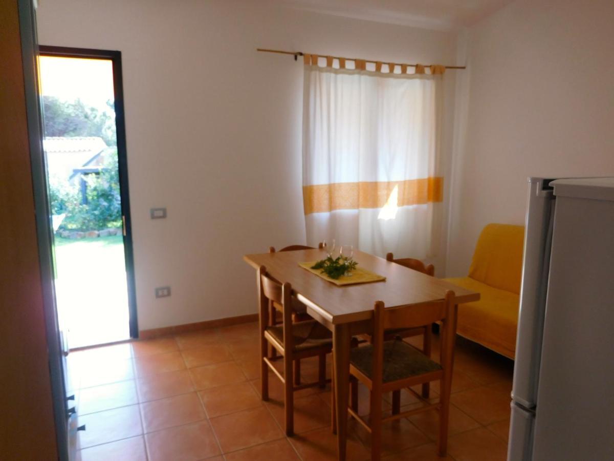 Residence La Pineta Budoni Bagian luar foto
