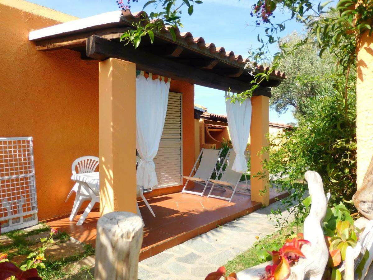Residence La Pineta Budoni Bagian luar foto
