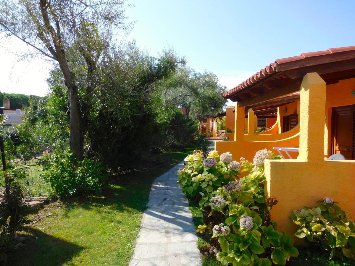 Residence La Pineta Budoni Bagian luar foto