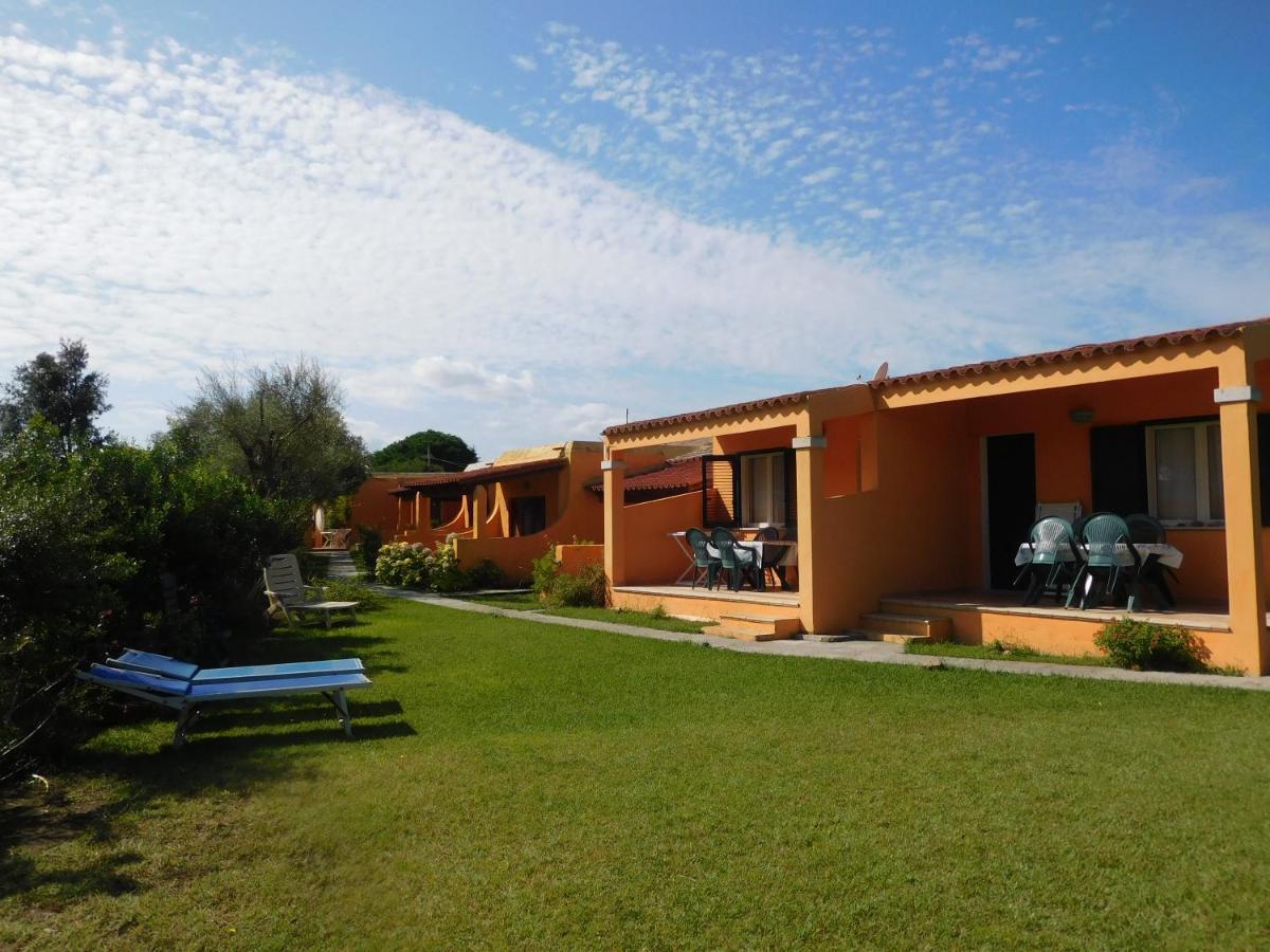 Residence La Pineta Budoni Bagian luar foto