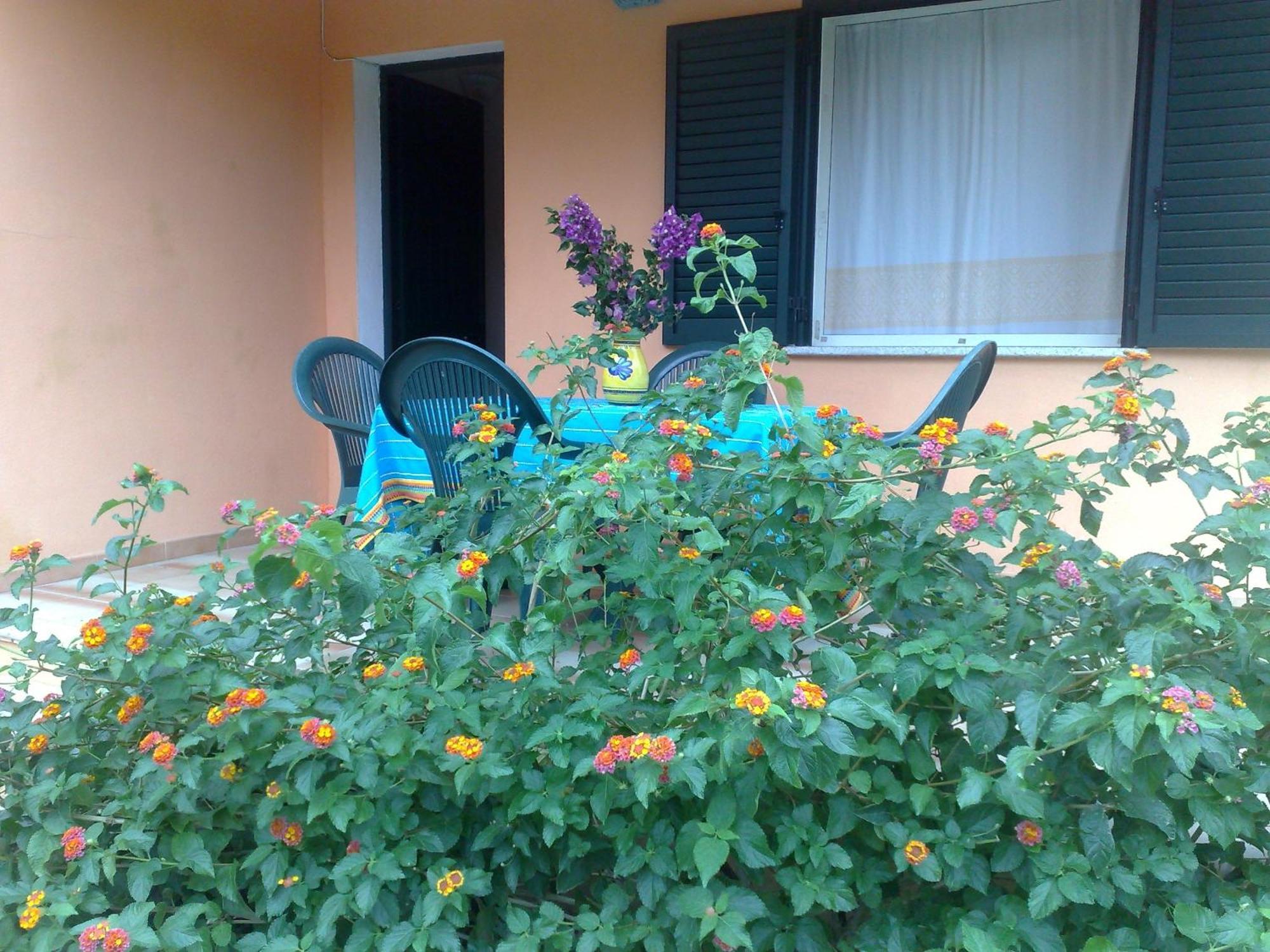 Residence La Pineta Budoni Bagian luar foto